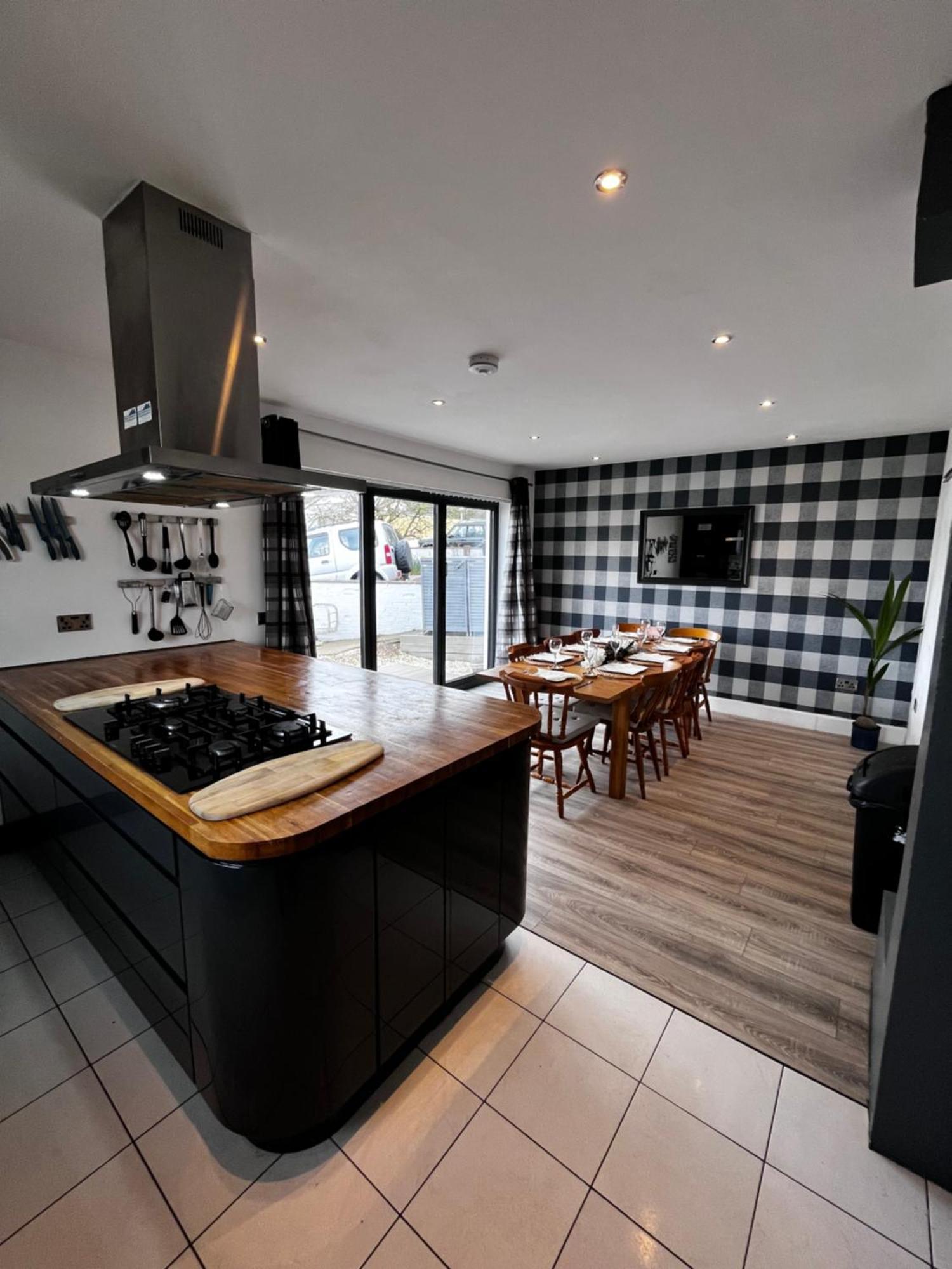 Dreghorn House 4 Bedrooms 3 Toilets 3 Reception Free Parking 233 Mbp Wifi Edinburgh Bagian luar foto